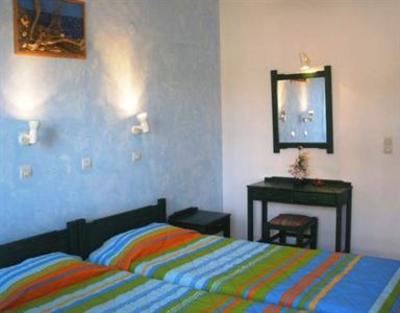 фото отеля Livadi Apartments