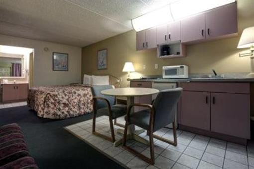 фото отеля America's Best Value Inn Clearwater Florida