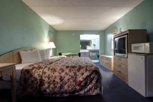 фото отеля America's Best Value Inn Clearwater Florida