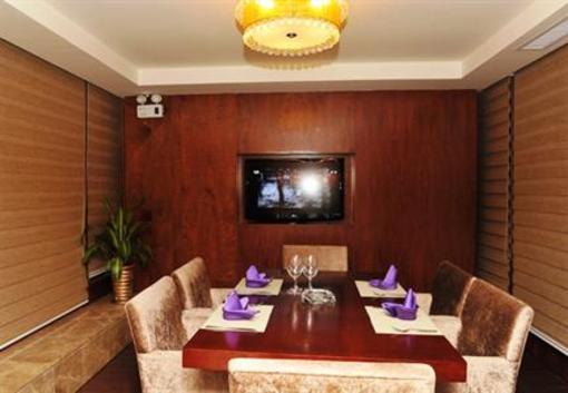 фото отеля Western Coast Garden Hotel