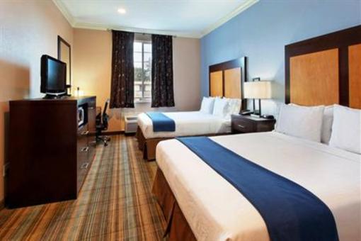 фото отеля Holiday Inn Express Benicia