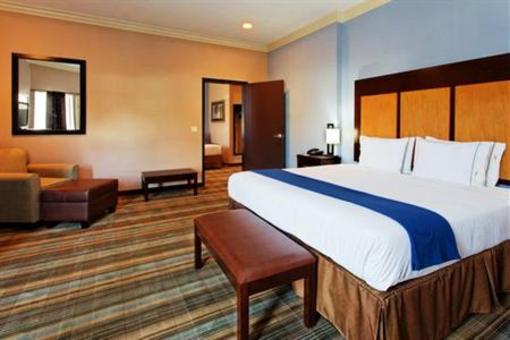 фото отеля Holiday Inn Express Benicia