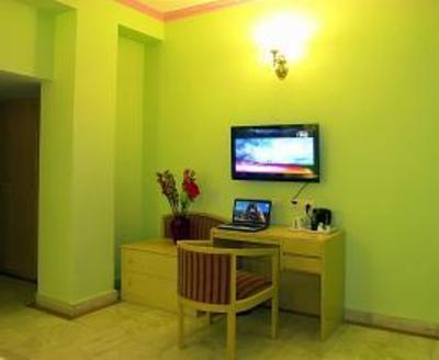 фото отеля Crest Inn Hotel New Delhi