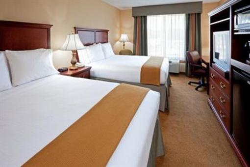 фото отеля Holiday Inn Express Hotel & Suites Branchburg