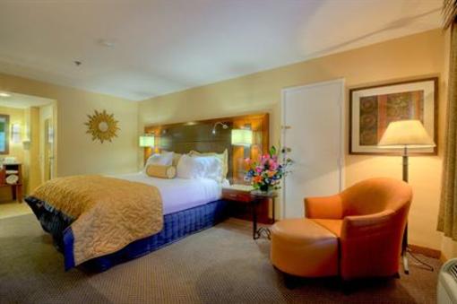 фото отеля Best Western Plus Otay Valley Hotel