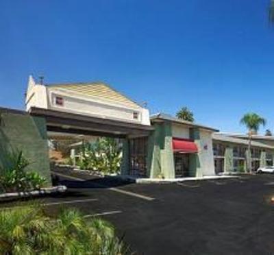 фото отеля Howard Johnson Redlands