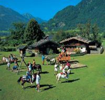 фото отеля Lerch Hotel St. Johann im Pongau