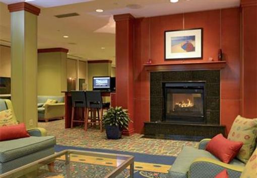 фото отеля Fairfield Inn & Suites Virginia Beach Oceanfront