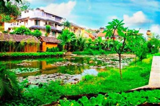 фото отеля Lotus Hotel Bandung