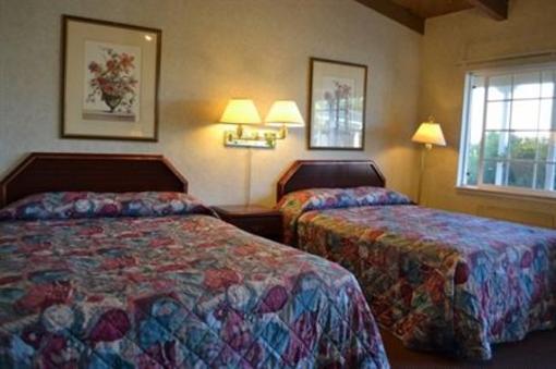 фото отеля Discovery Inn Seaside (California)
