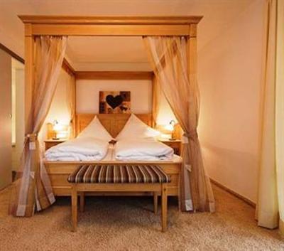 фото отеля Landgasthof & Flair Hotel Zur Rose Ehingen