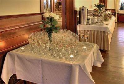фото отеля Hotel Czardasz Plock