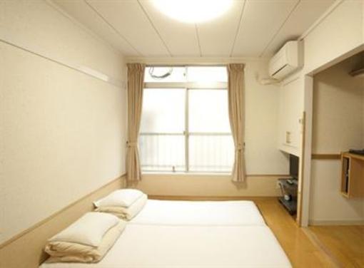 фото отеля Tokyo House Ikebukuro