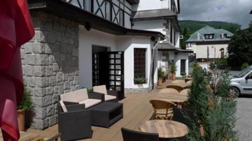 фото отеля Lomnice Hotel