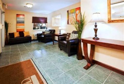 фото отеля Hawthorn Suites by Wyndham Greensboro