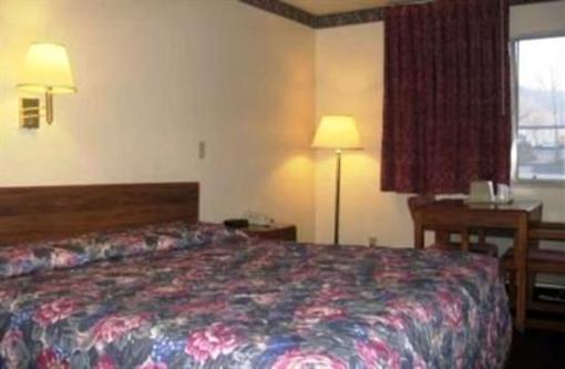 фото отеля GuestHouse International Inn & Suites Albuquerque