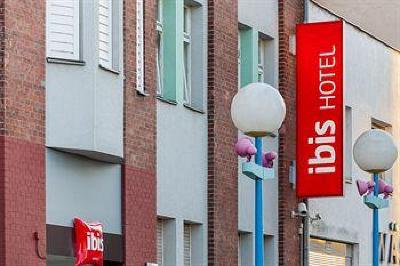 фото отеля Ibis Berlin Neukoelln