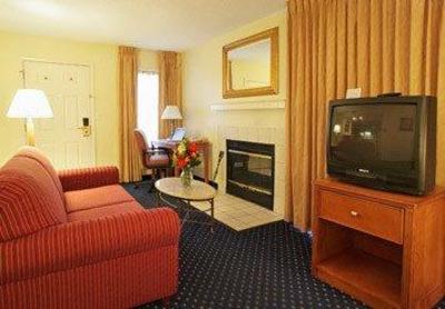 фото отеля Gatehouse Suites East Lansing