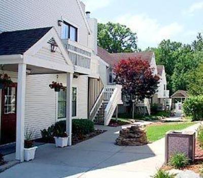 фото отеля Gatehouse Suites East Lansing