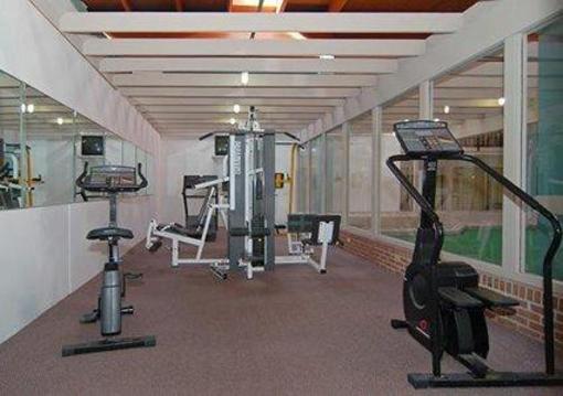 фото отеля Quality Inn & Suites Hendersonville