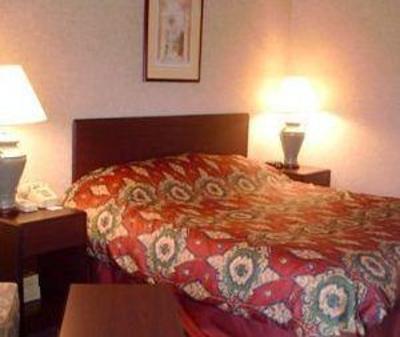 фото отеля Days Inn and Suites Madison Heights
