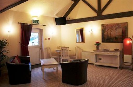 фото отеля Sandhole Oak Barn Congleton