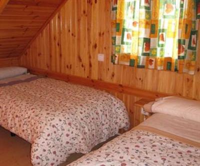 фото отеля Hostal Els Roures Sant Pau de Seguries