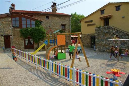 фото отеля Hostal Els Roures Sant Pau de Seguries