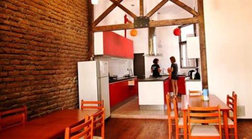 фото отеля Santiago Backpackers