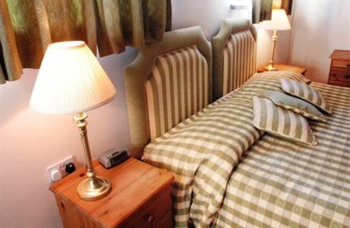 фото отеля Hunters Moon Bed and Breakfast Sherborne
