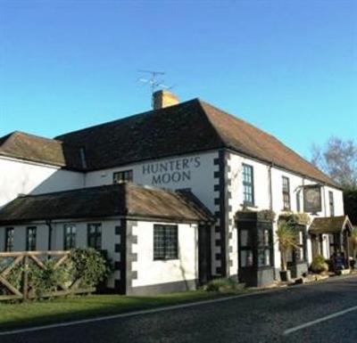 фото отеля Hunters Moon Bed and Breakfast Sherborne