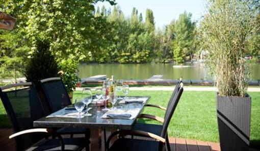 фото отеля Duna Garden Hotel