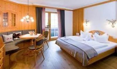 фото отеля Alpenresidenz Hotel Happy Austria Mittelberg