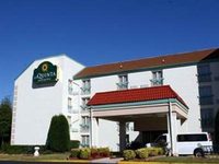 La Quinta Inn & Suites Atlanta Airport