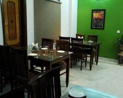 фото отеля Pals Inn