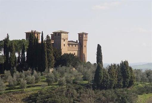 фото отеля Castello delle quattro torra