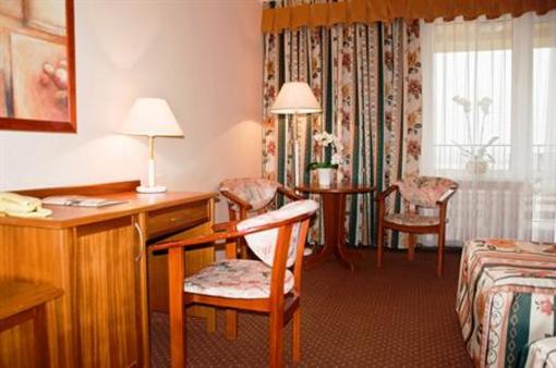 фото отеля Renusz Hotel