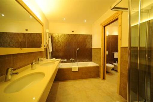 фото отеля Cerana Relax Hotel