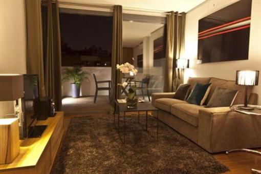 фото отеля Palauet Tres Torres Apartment Barcelona