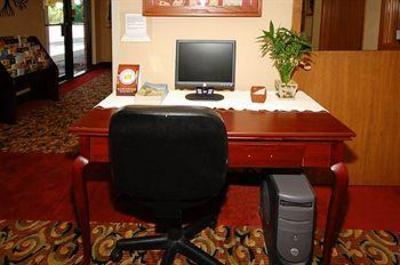 фото отеля Econo Lodge Inn & Suites Bettendorf