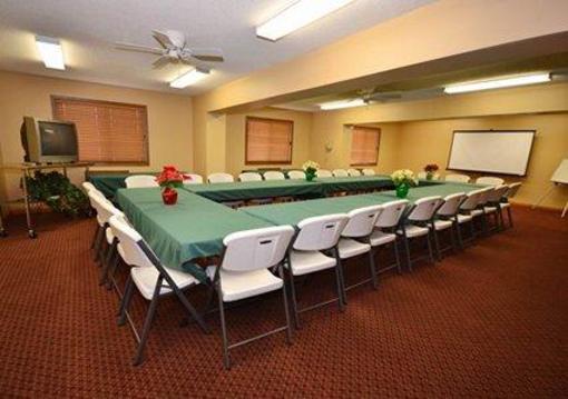 фото отеля Econo Lodge Inn & Suites Bettendorf