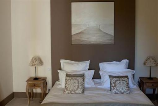 фото отеля Chambres d'Hotes La Maison de Leonie