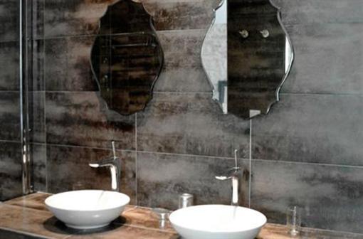 фото отеля Chambres d'Hotes La Maison de Leonie