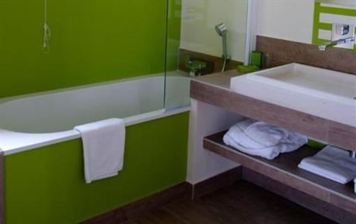 фото отеля Chambres d'Hotes La Maison de Leonie
