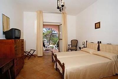 фото отеля Moresco Hotel Santa Teresa Di Gallura