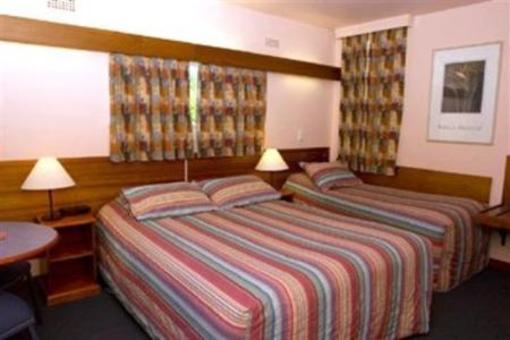 фото отеля Blue Hills Motel