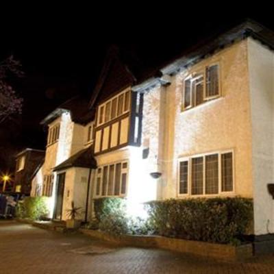 фото отеля The Thatched House Hotel Sutton London