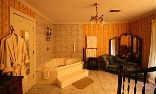 фото отеля Montgomery Inn