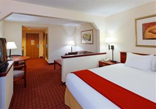 фото отеля Holiday Inn Express Hotel & Suites Crossville