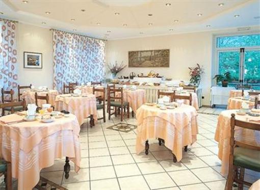 фото отеля Hotel Della Torre Stresa